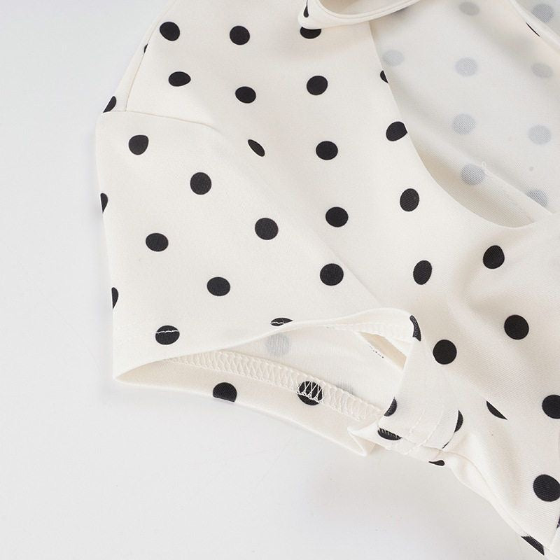 Robe courte blanche à pois – Style parisien