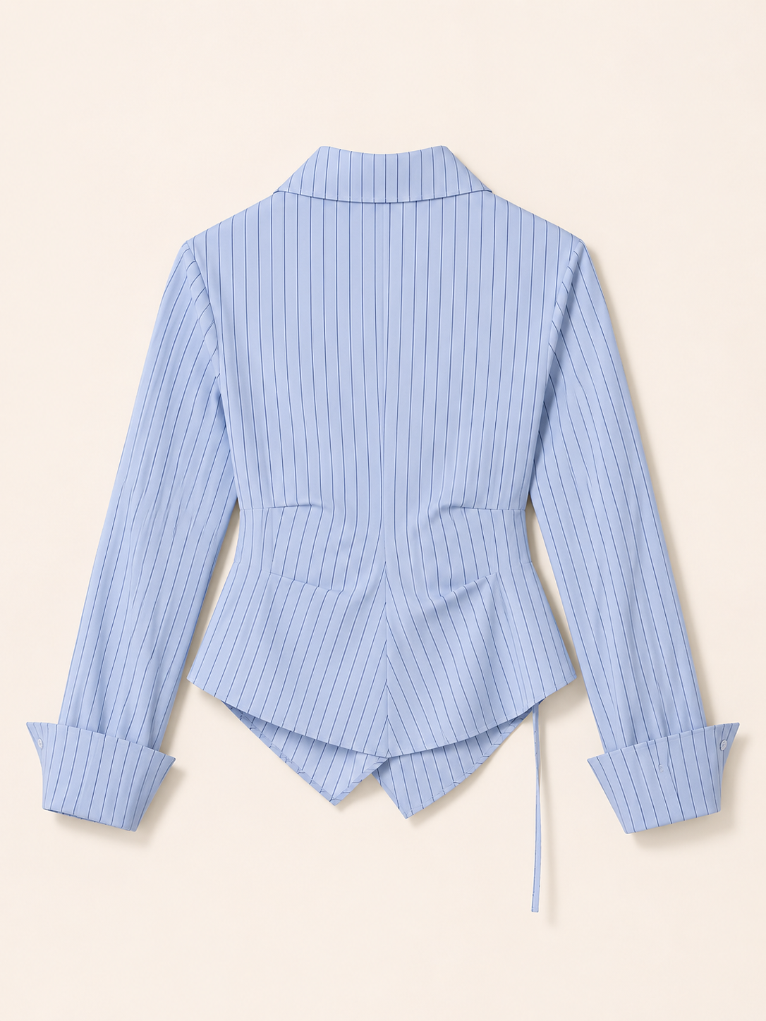 Chemise Asymétrique à Rayures – Élégance Structurée