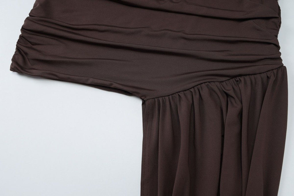 Robe Drapée Asymétrique Élégance