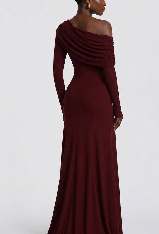 Robe courte bordeaux ou rose – Look féminin